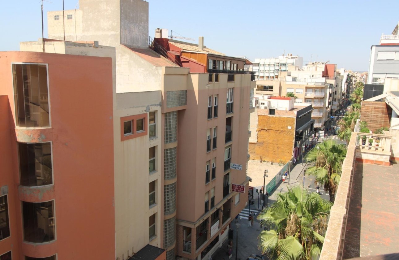 Revente - Appartement -
Torrevieja