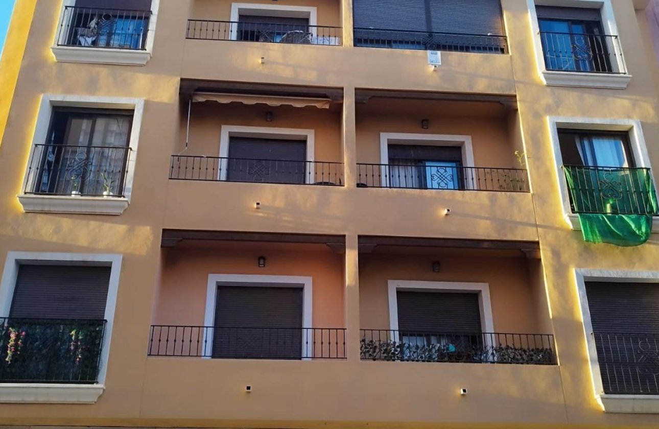 Revente - Appartement -
Torrevieja