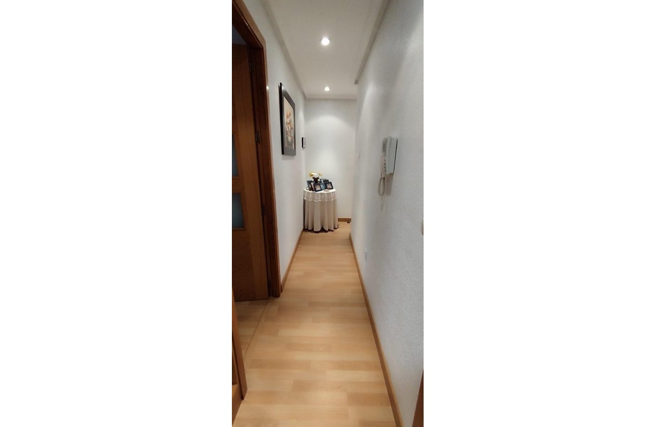 Revente - Appartement -
Torrevieja