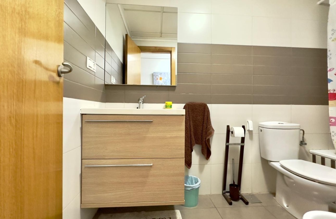 Revente - Appartement -
Torrevieja