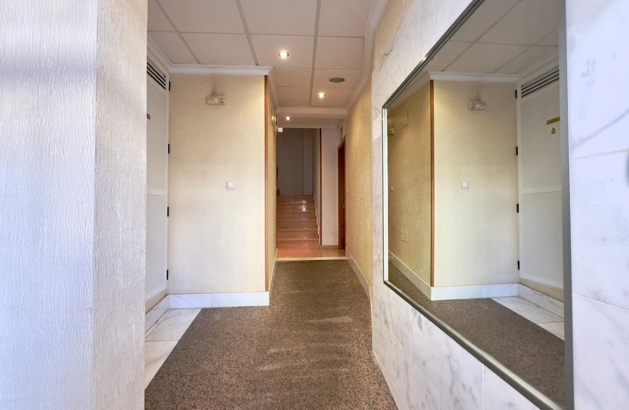 Revente - Appartement -
Torrevieja