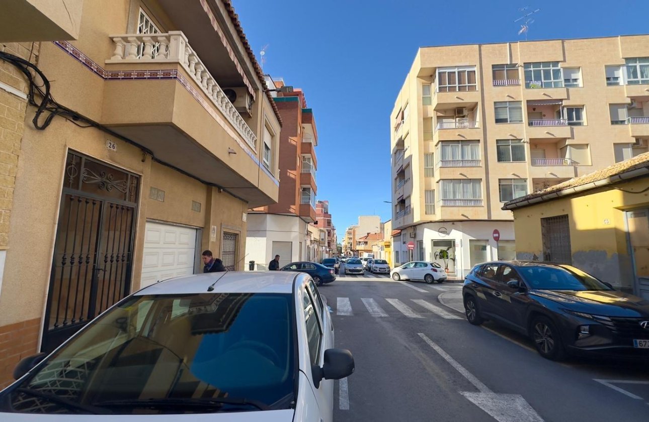 Revente - Appartement -
Torrevieja