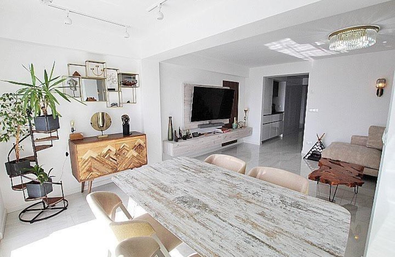 Revente - Appartement -
Torrevieja