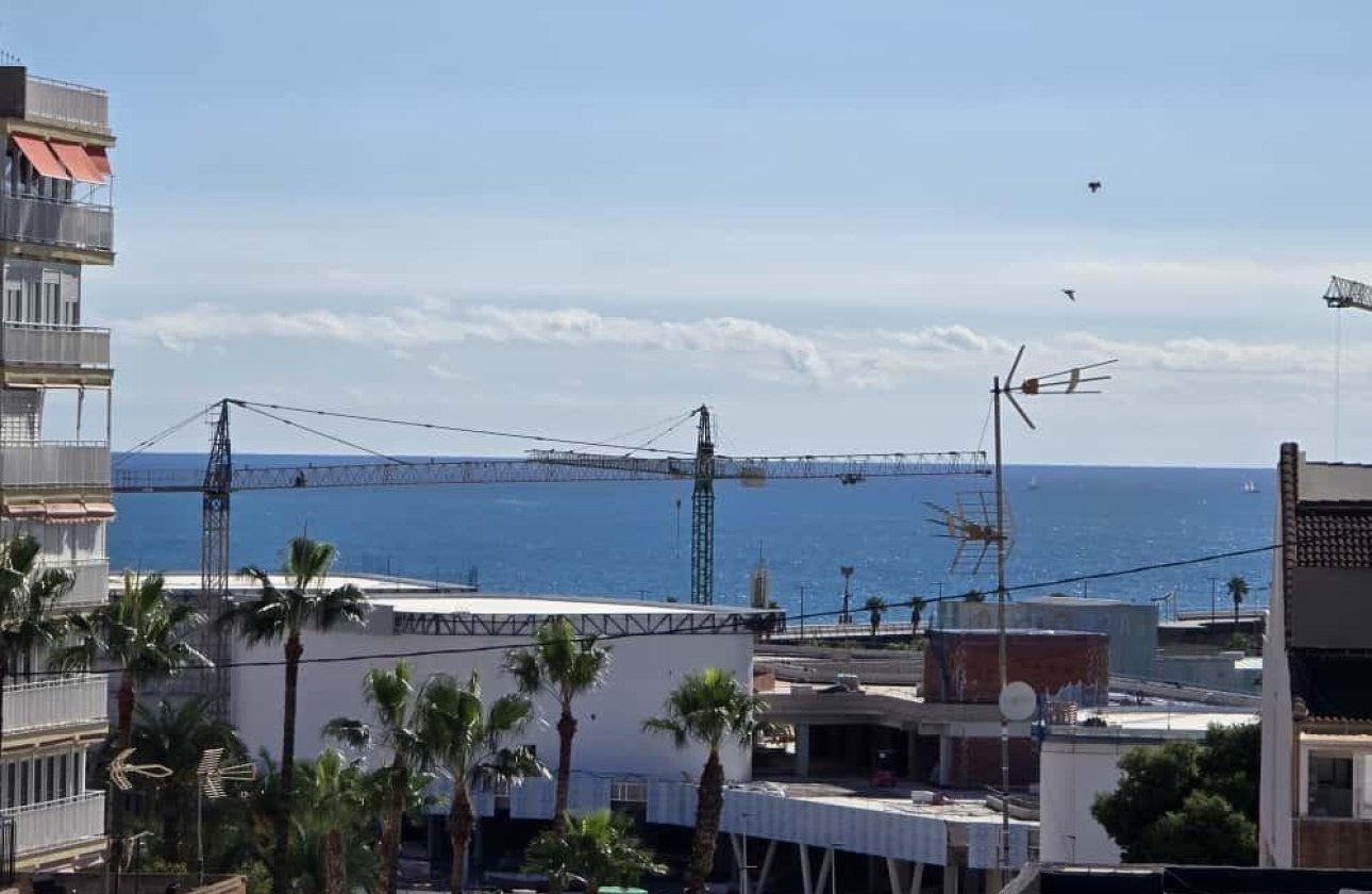 Revente - Appartement -
Torrevieja