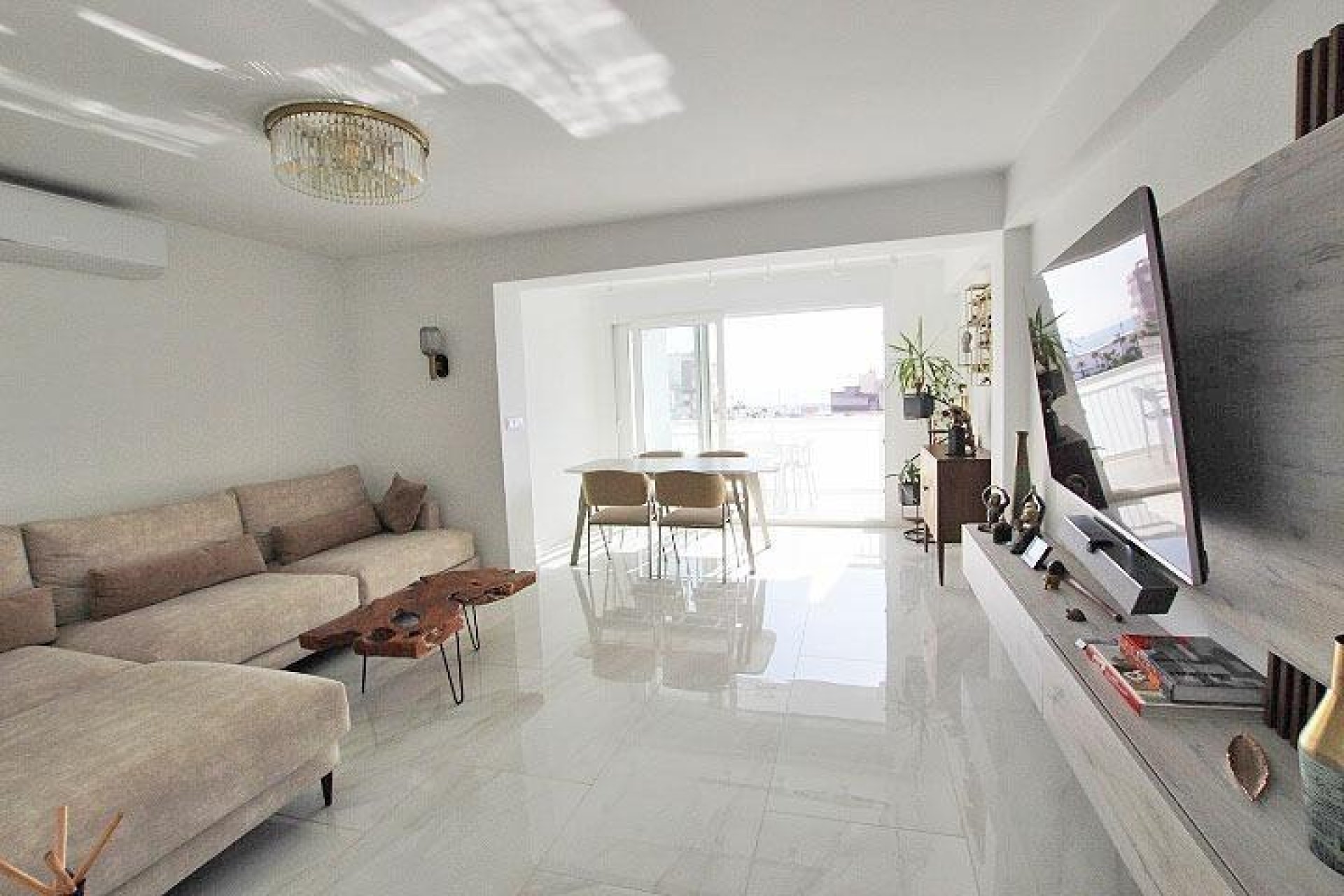 Revente - Appartement -
Torrevieja