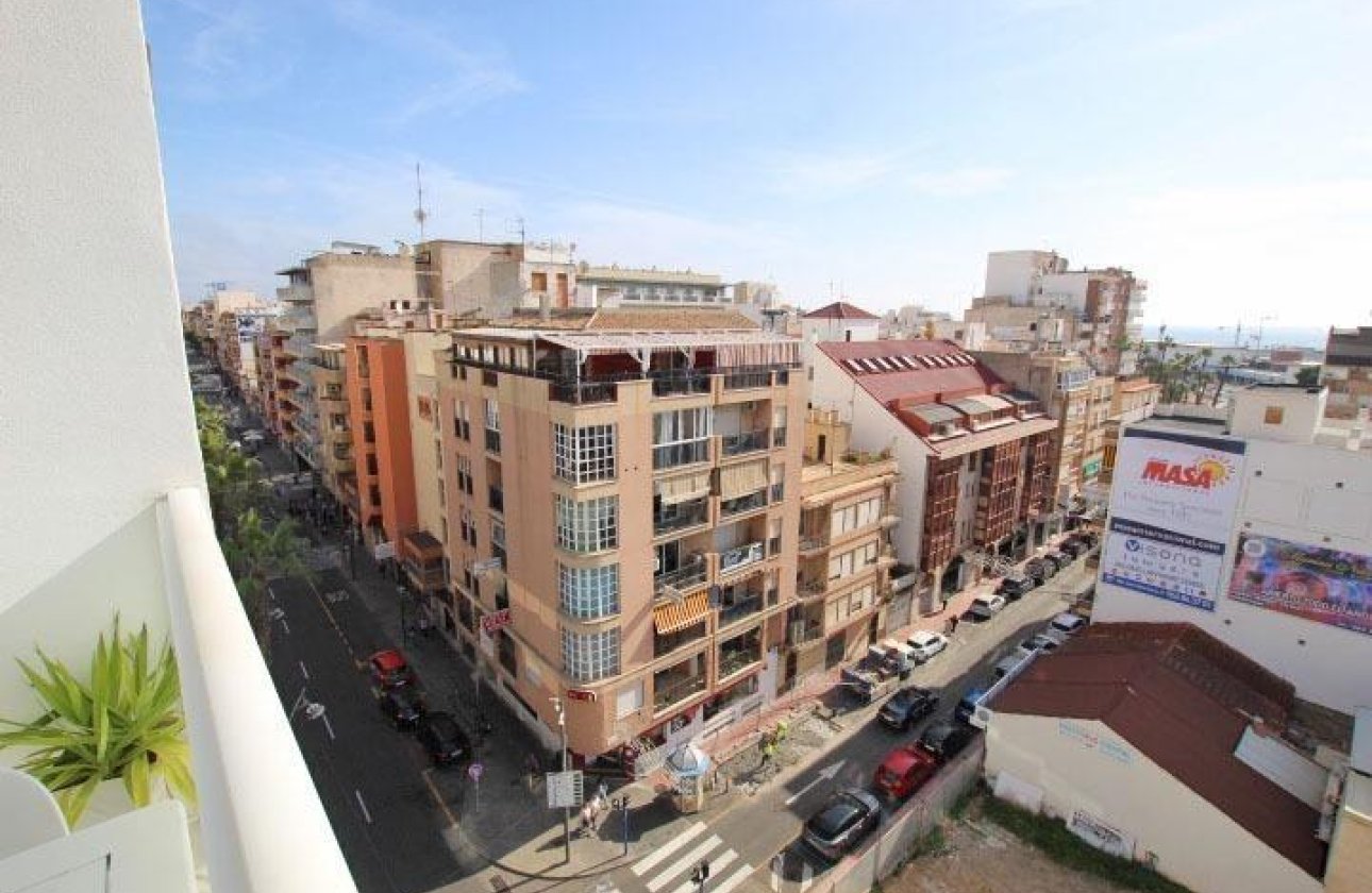 Revente - Appartement -
Torrevieja
