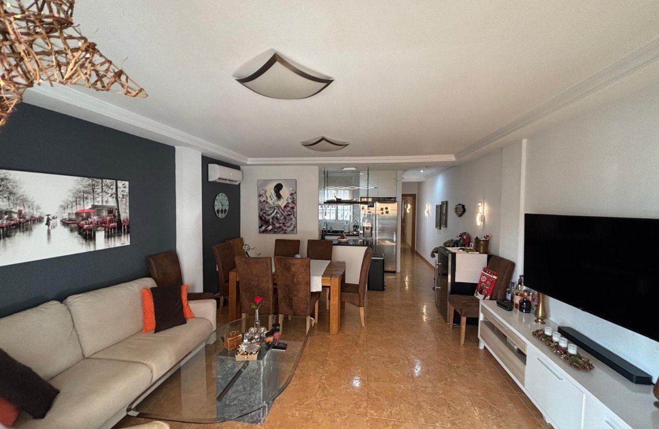 Revente - Appartement -
Torrevieja