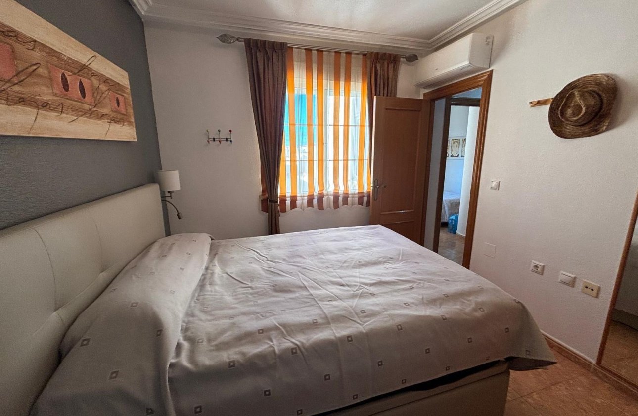 Revente - Appartement -
Torrevieja