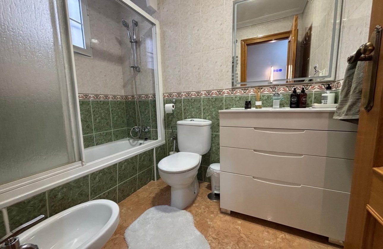 Revente - Appartement -
Torrevieja