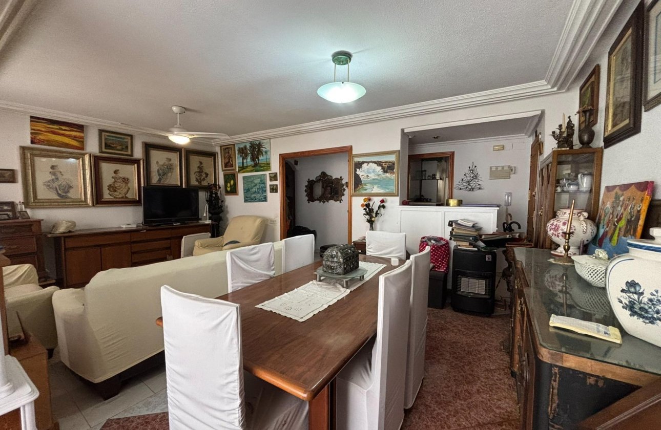 Revente - Appartement -
Torrevieja