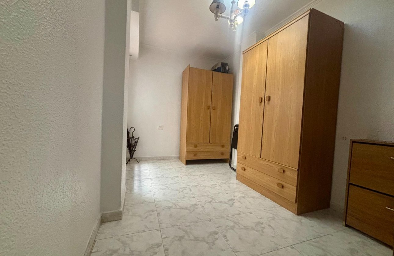 Revente - Appartement -
Torrevieja