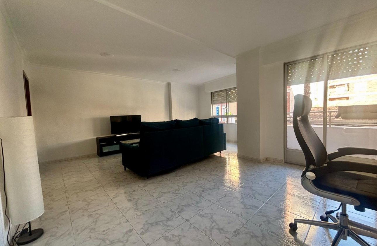 Revente - Appartement -
Torrevieja