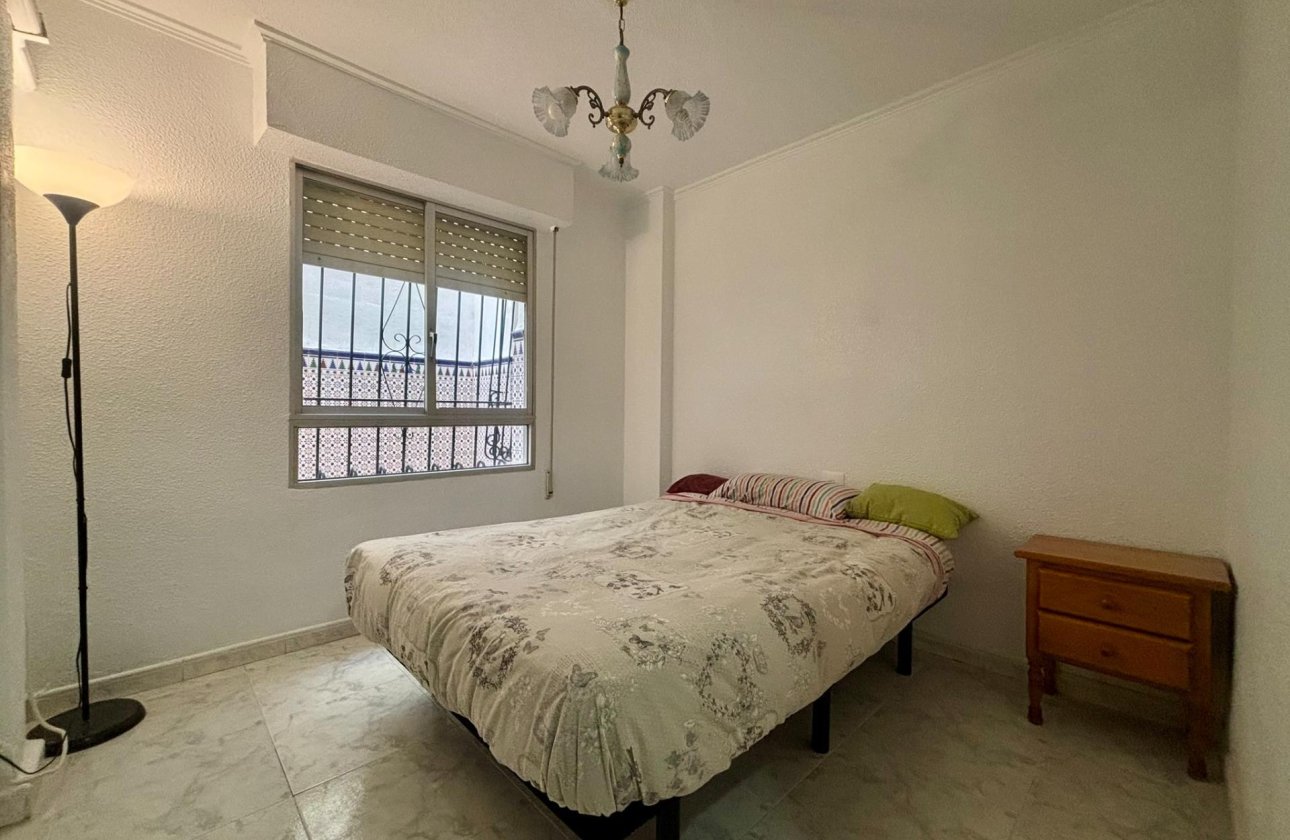 Revente - Appartement -
Torrevieja