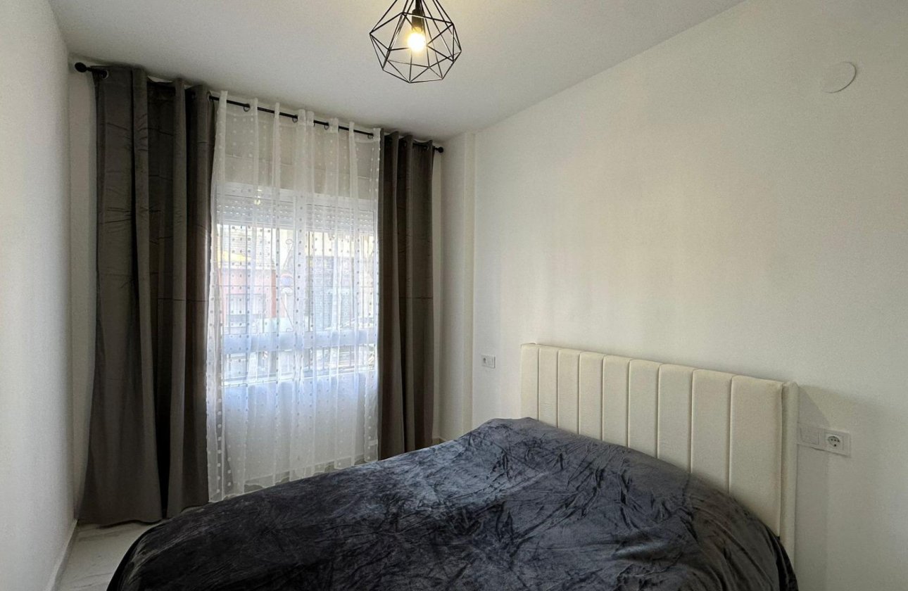 Revente - Appartement -
Torrevieja