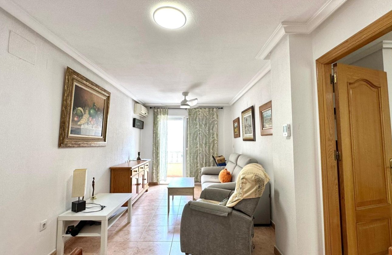 Revente - Appartement -
Torrevieja