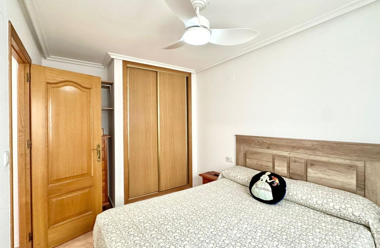 Revente - Appartement -
Torrevieja