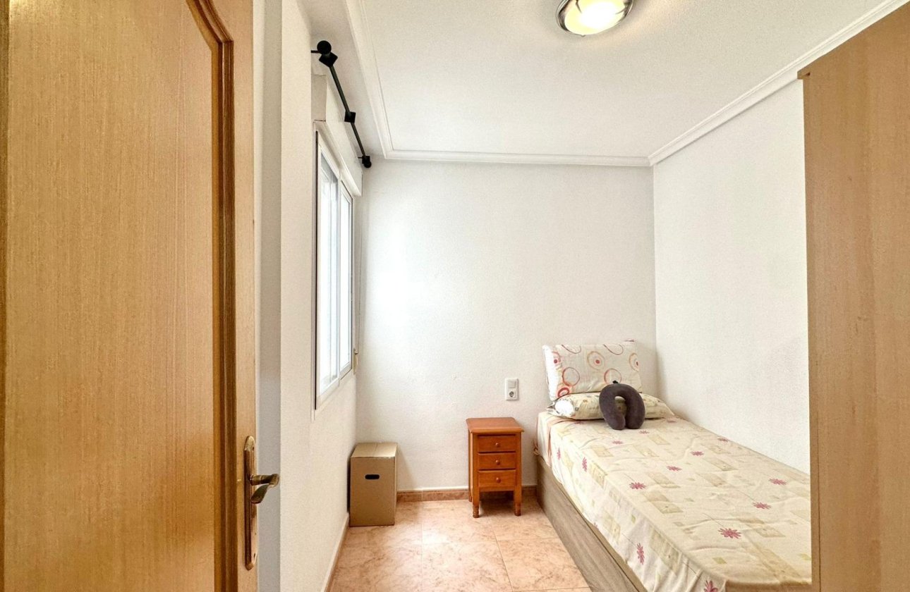 Revente - Appartement -
Torrevieja