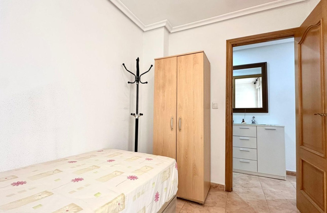 Revente - Appartement -
Torrevieja