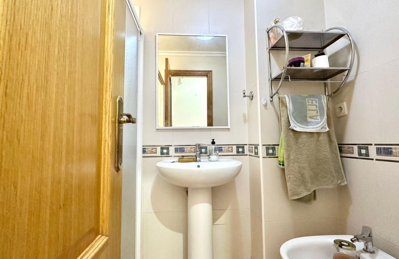 Revente - Appartement -
Torrevieja