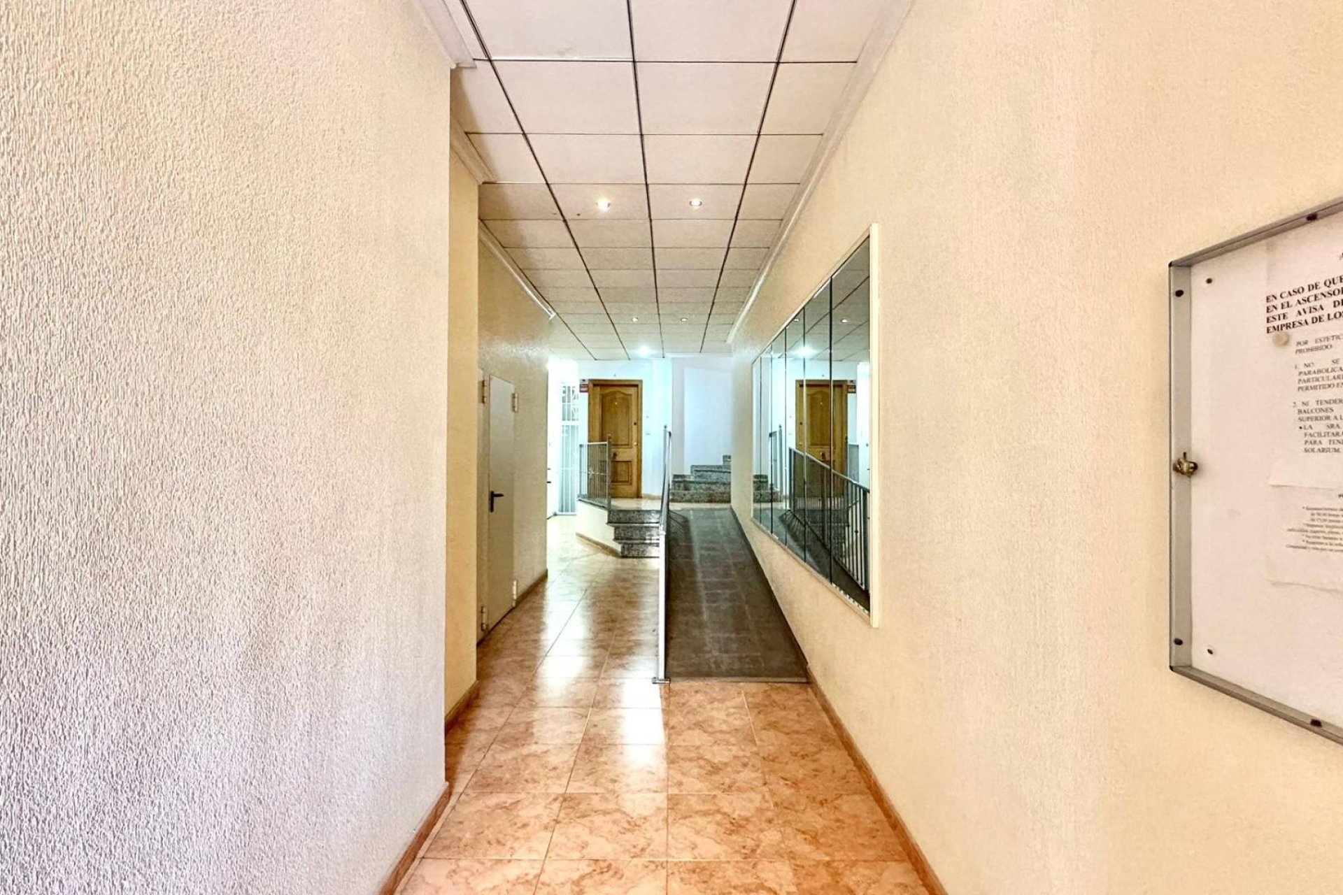 Revente - Appartement -
Torrevieja