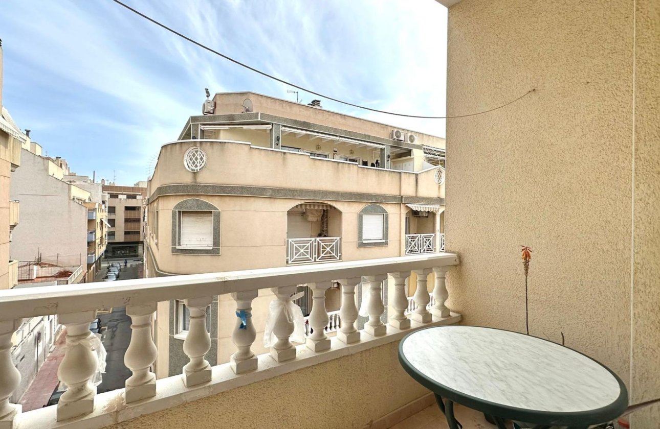Revente - Appartement -
Torrevieja