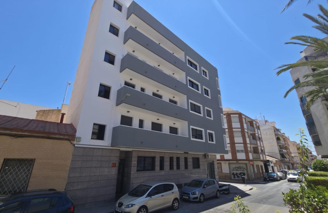 Revente - Appartement -
Torrevieja