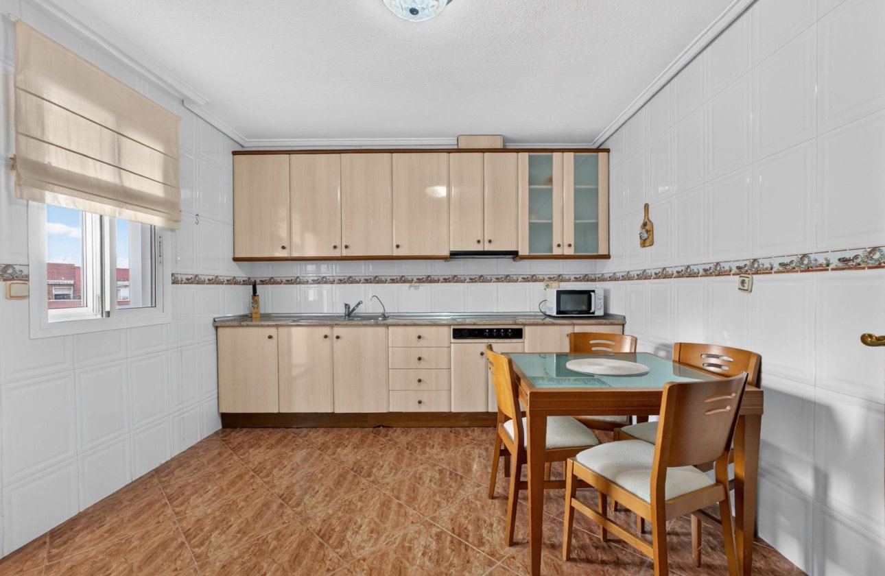 Revente - Appartement -
Torrevieja
