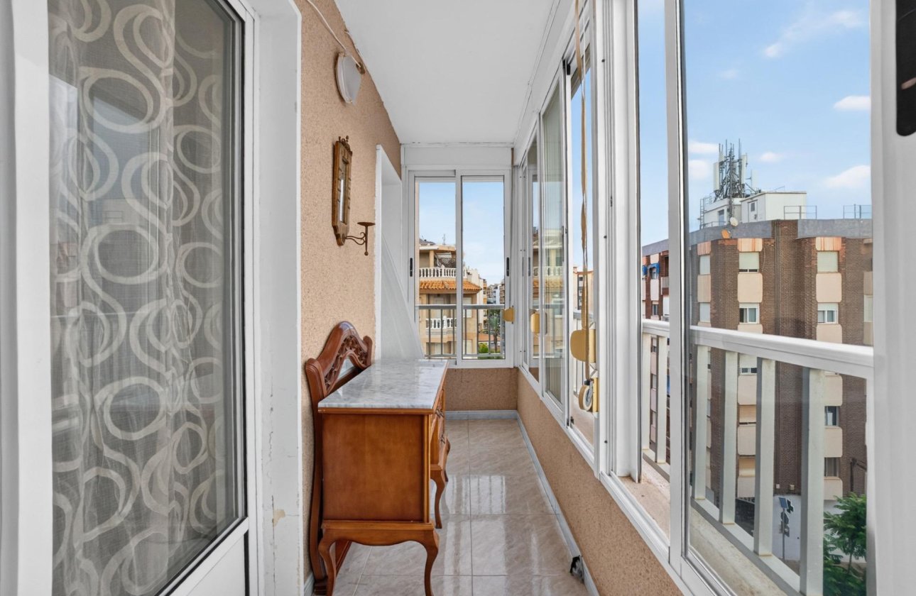 Revente - Appartement -
Torrevieja