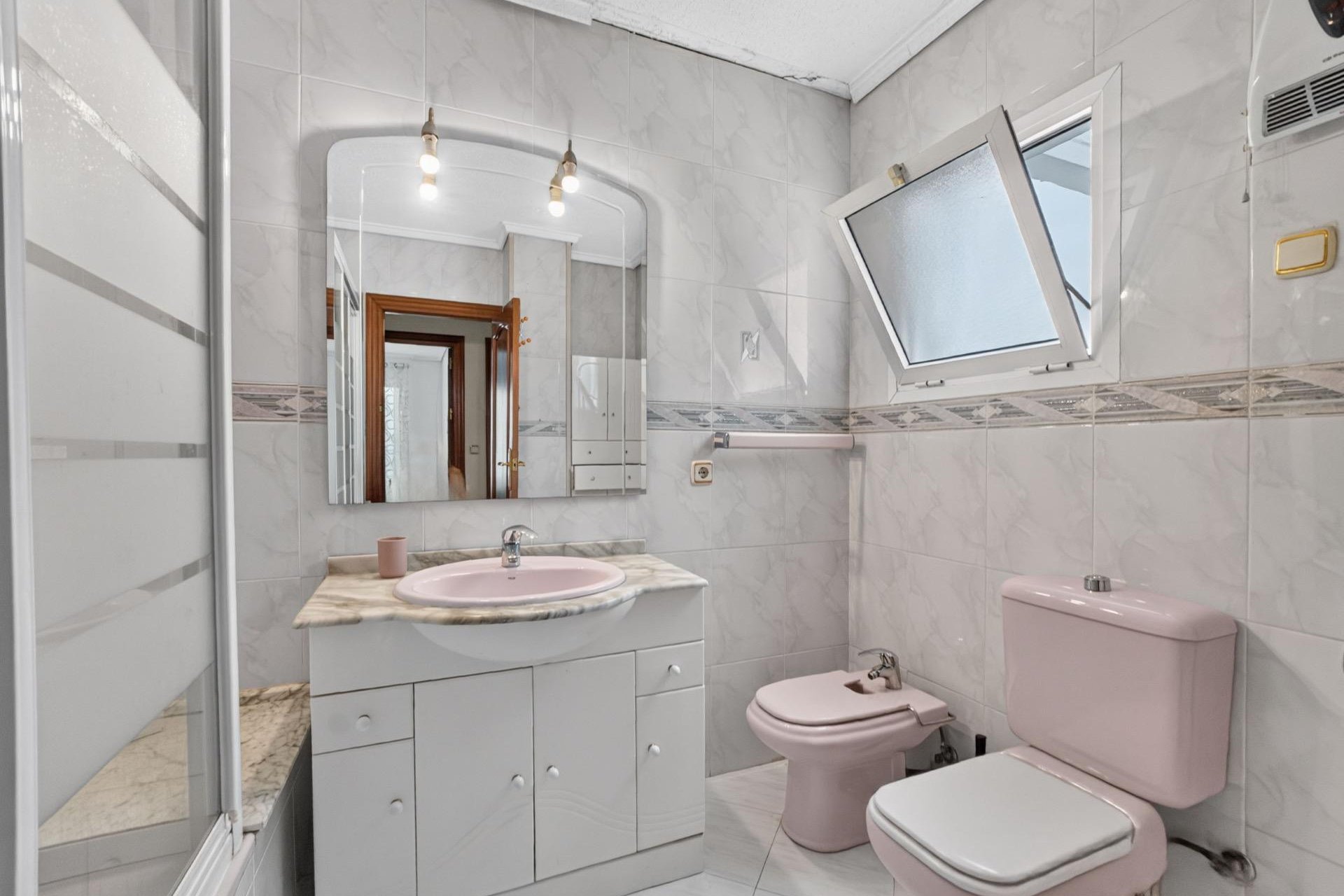 Revente - Appartement -
Torrevieja