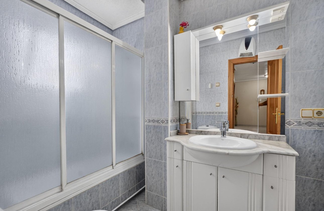 Revente - Appartement -
Torrevieja