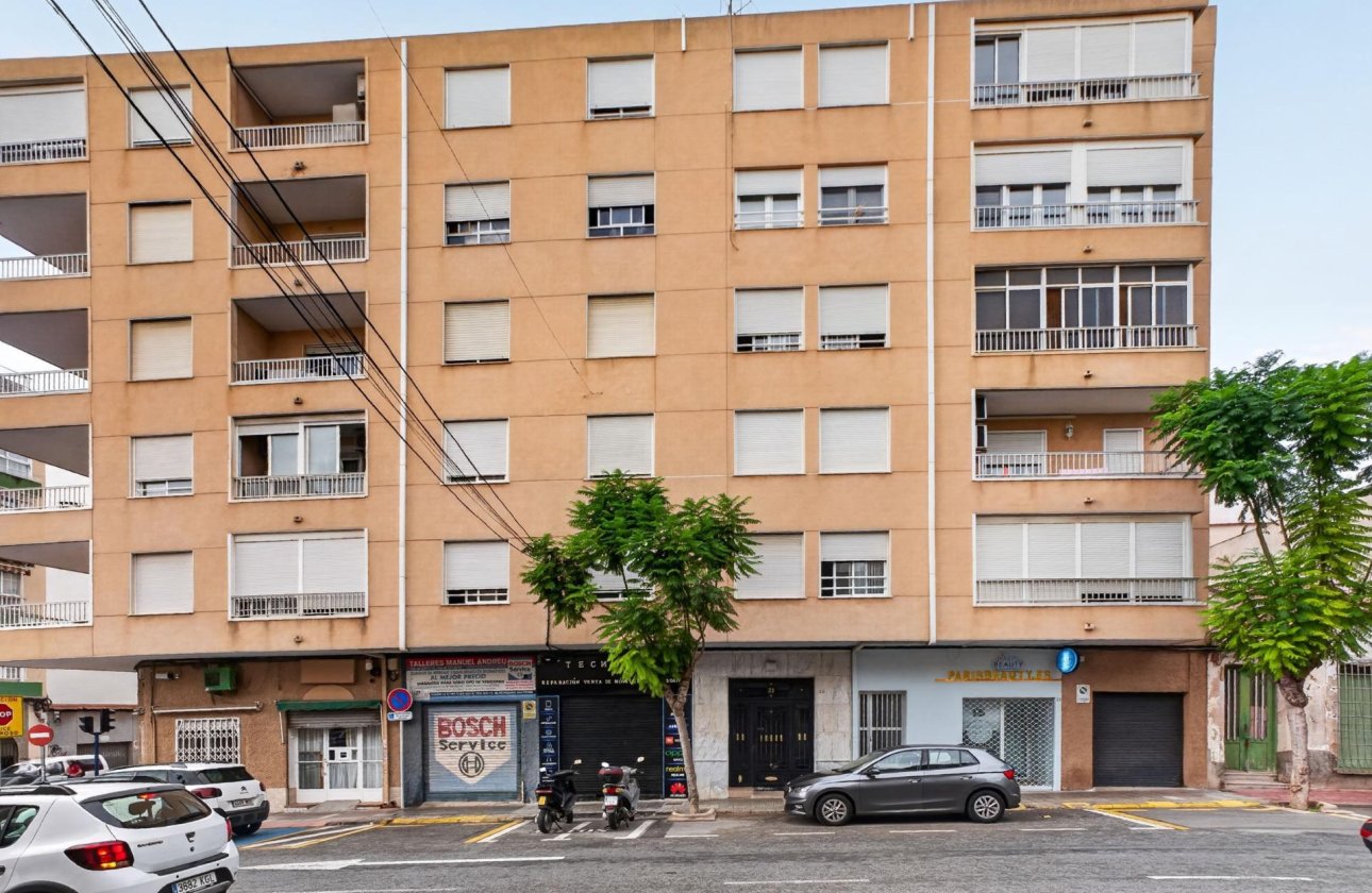Revente - Appartement -
Torrevieja