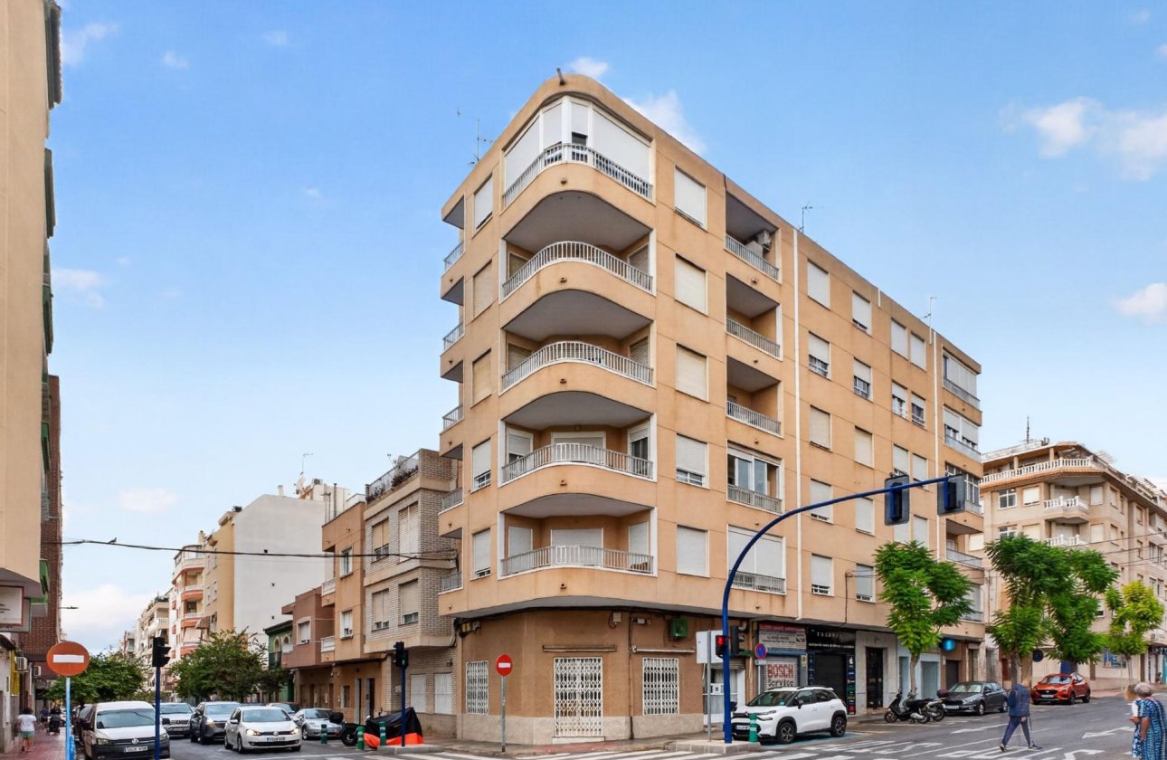 Revente - Appartement -
Torrevieja