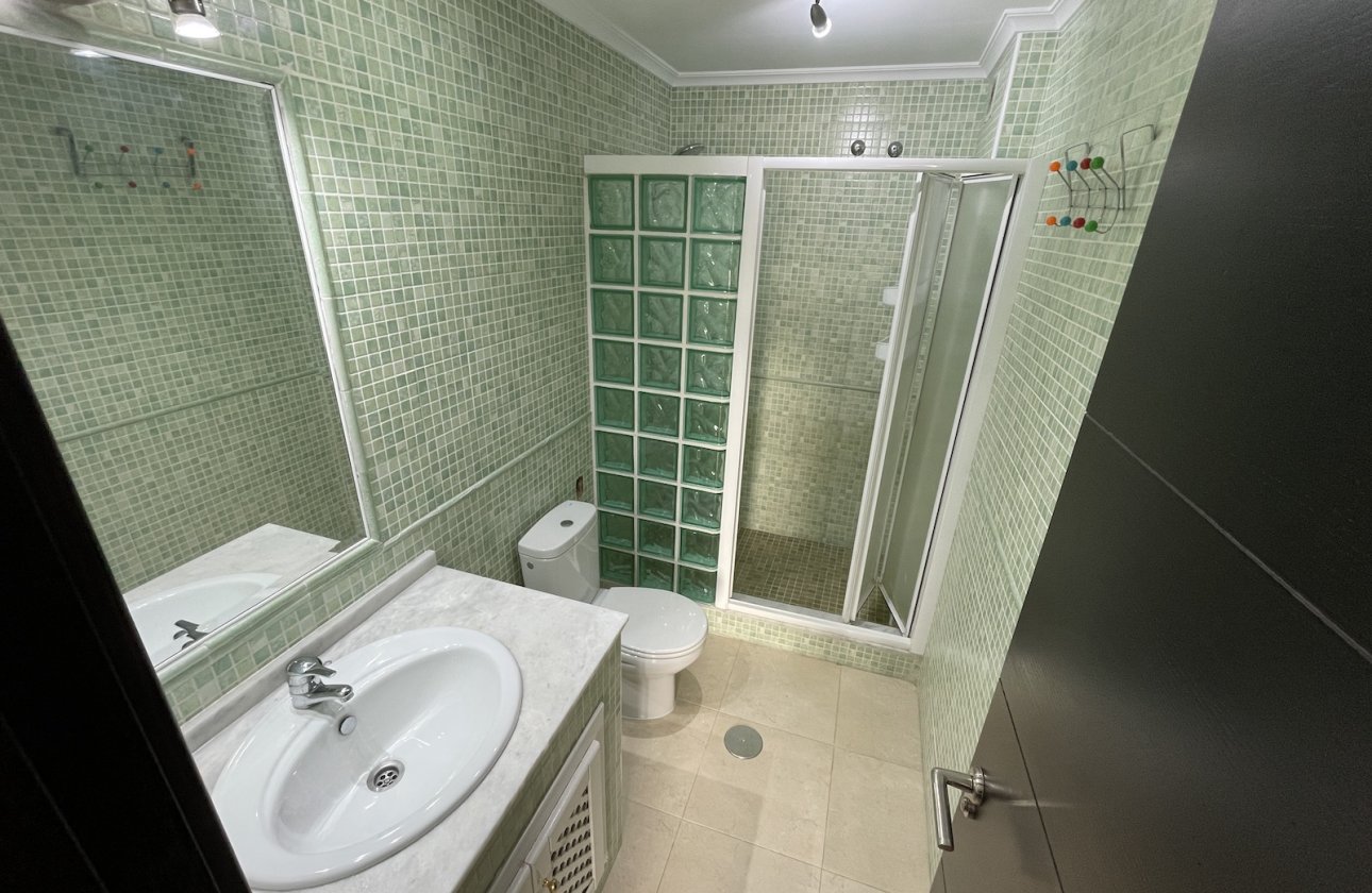 Revente - Appartement -
Villamartin - Costa Blanca