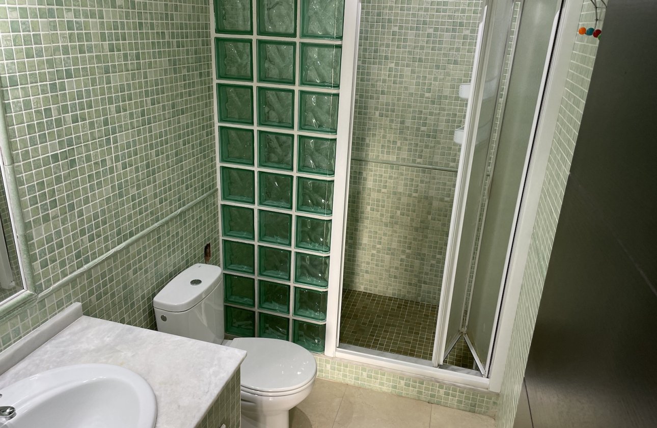 Revente - Appartement -
Villamartin - Costa Blanca