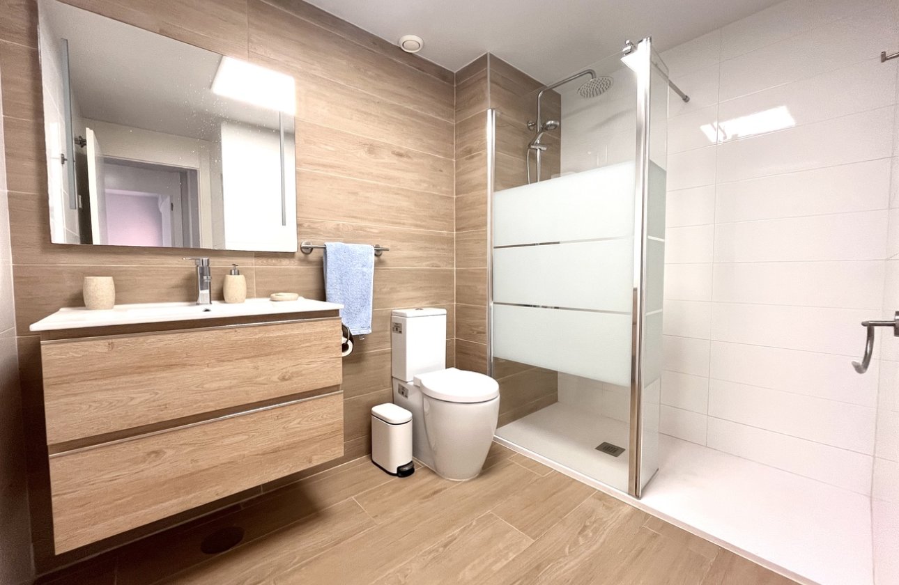 Revente - Appartement -
Villamartin - Costa Blanca