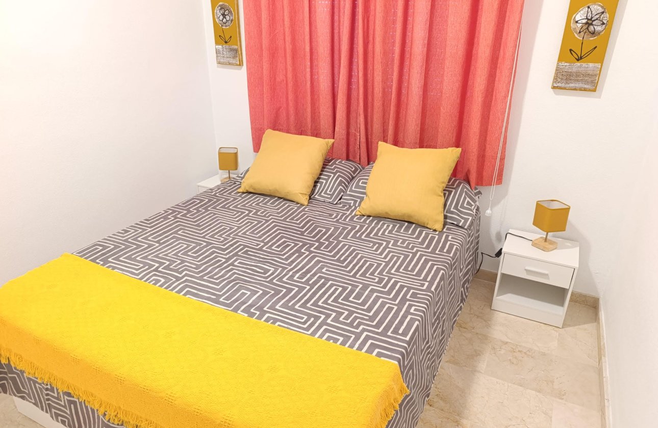 Revente - Appartement -
Villamartin - Costa Blanca