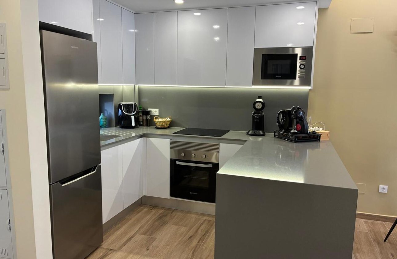 Revente - Appartement -
Villamartin - Costa Blanca