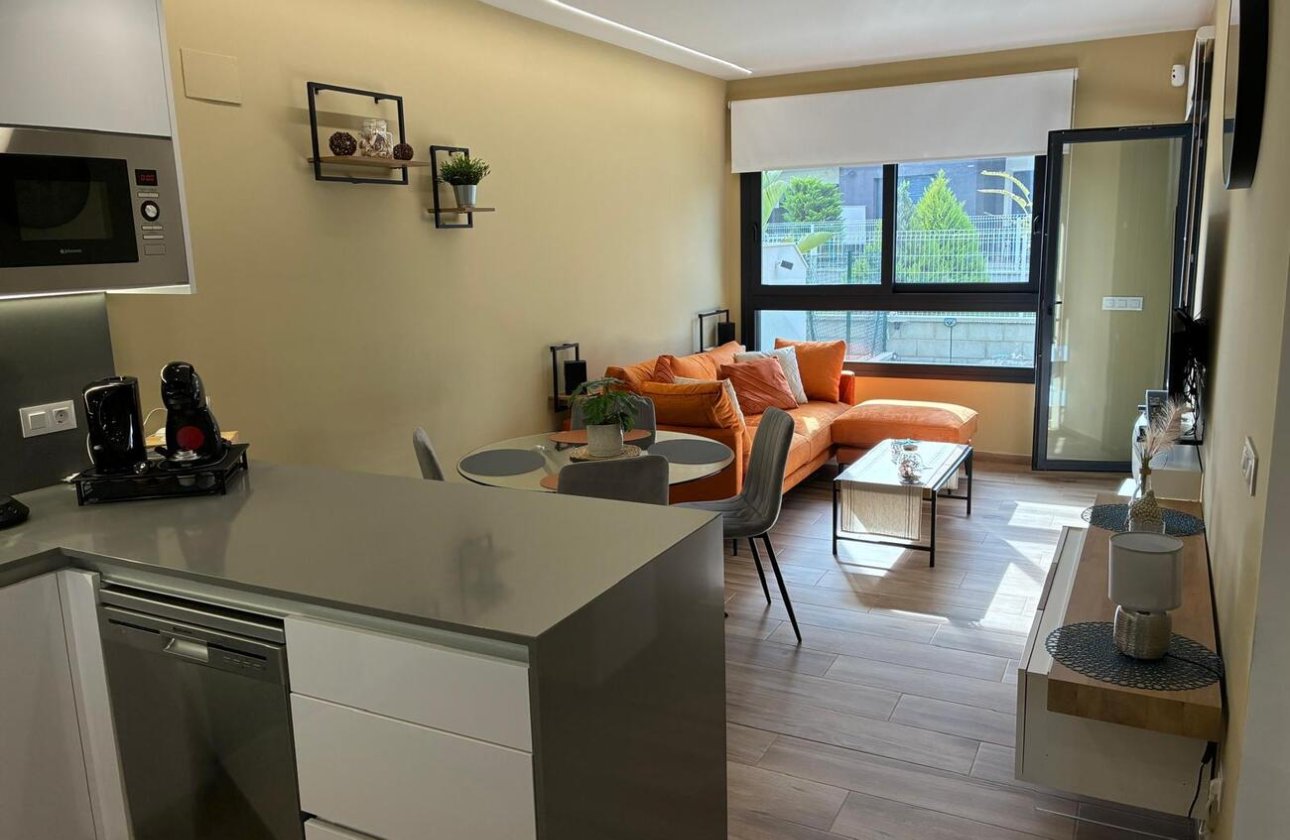 Revente - Appartement -
Villamartin - Costa Blanca