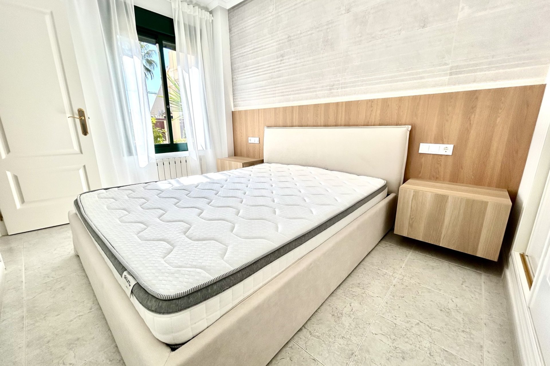 Revente - Appartement -
Villamartin - Costa Blanca
