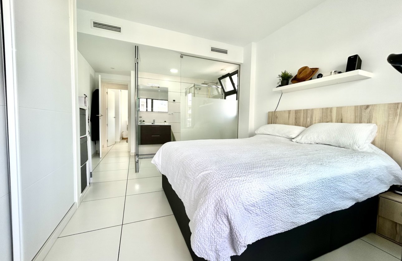 Revente - Appartement -
Villamartin - Costa Blanca