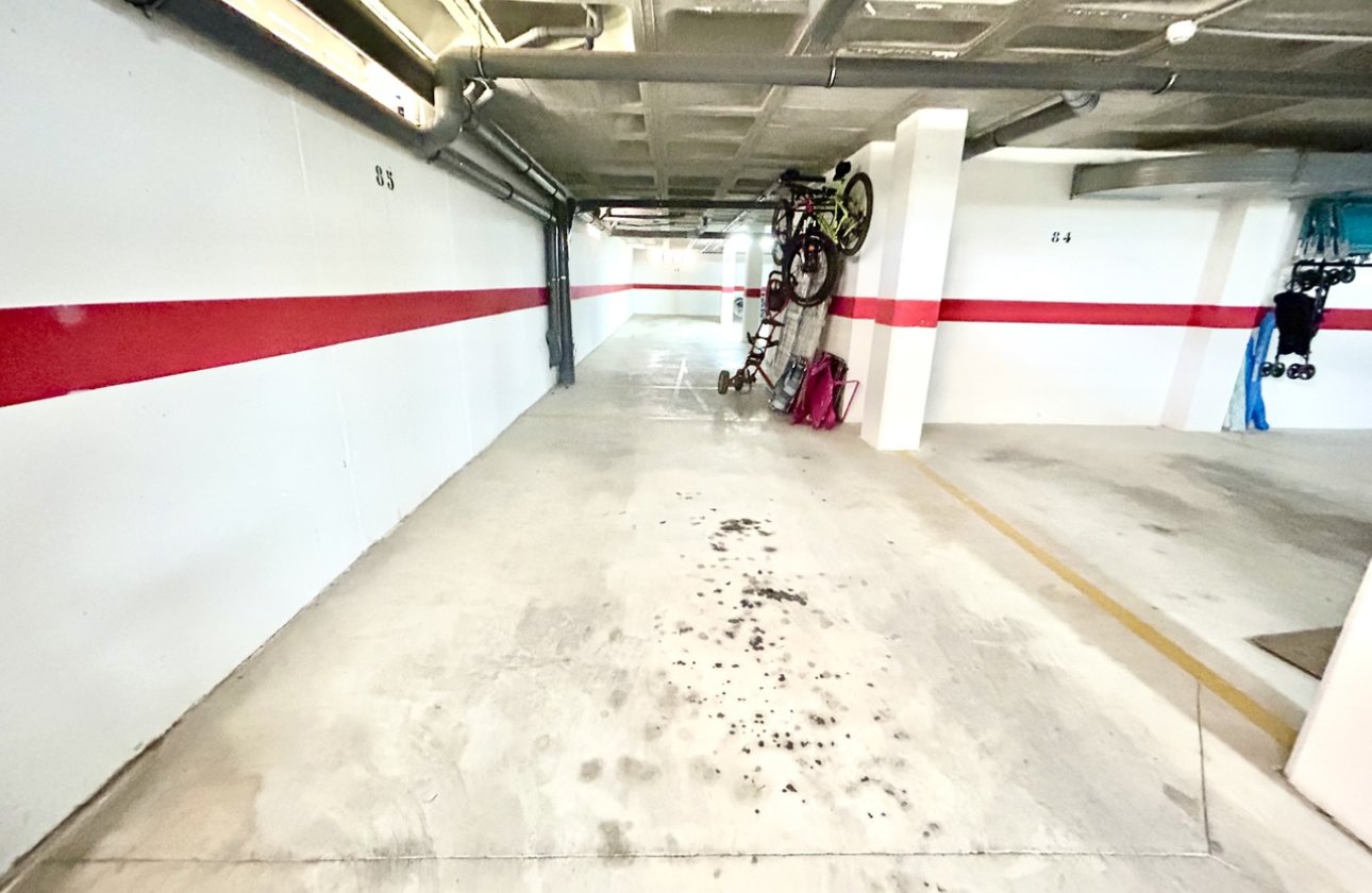 Revente - Appartement -
Villamartin - Costa Blanca