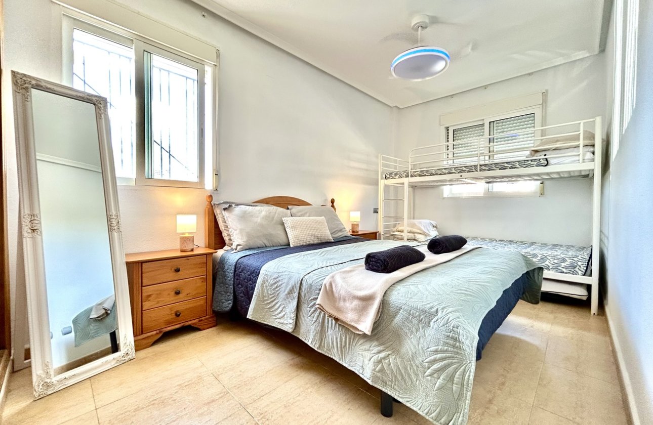 Revente - Appartement -
Villamartin - Costa Blanca