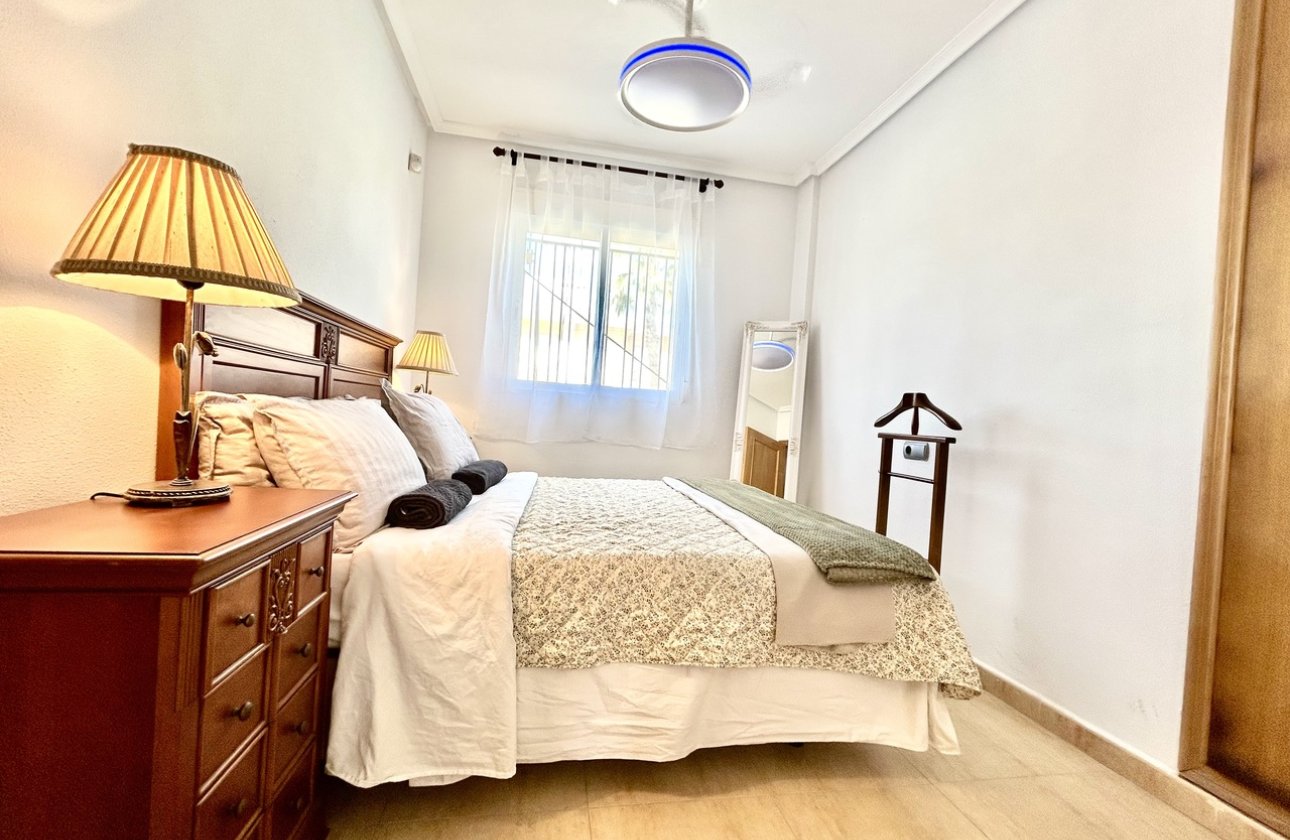 Revente - Appartement -
Villamartin - Costa Blanca