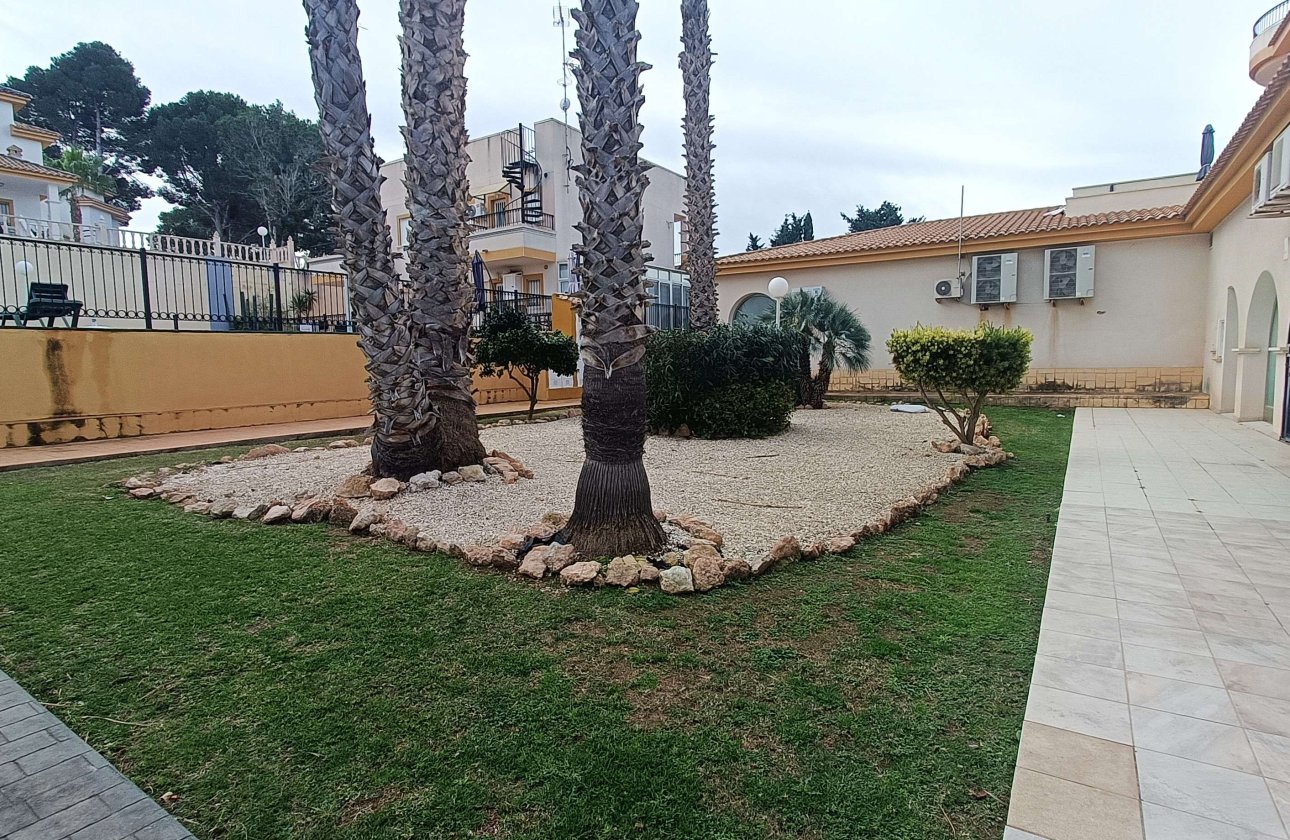 Revente - Appartement -
Villamartin - Costa Blanca
