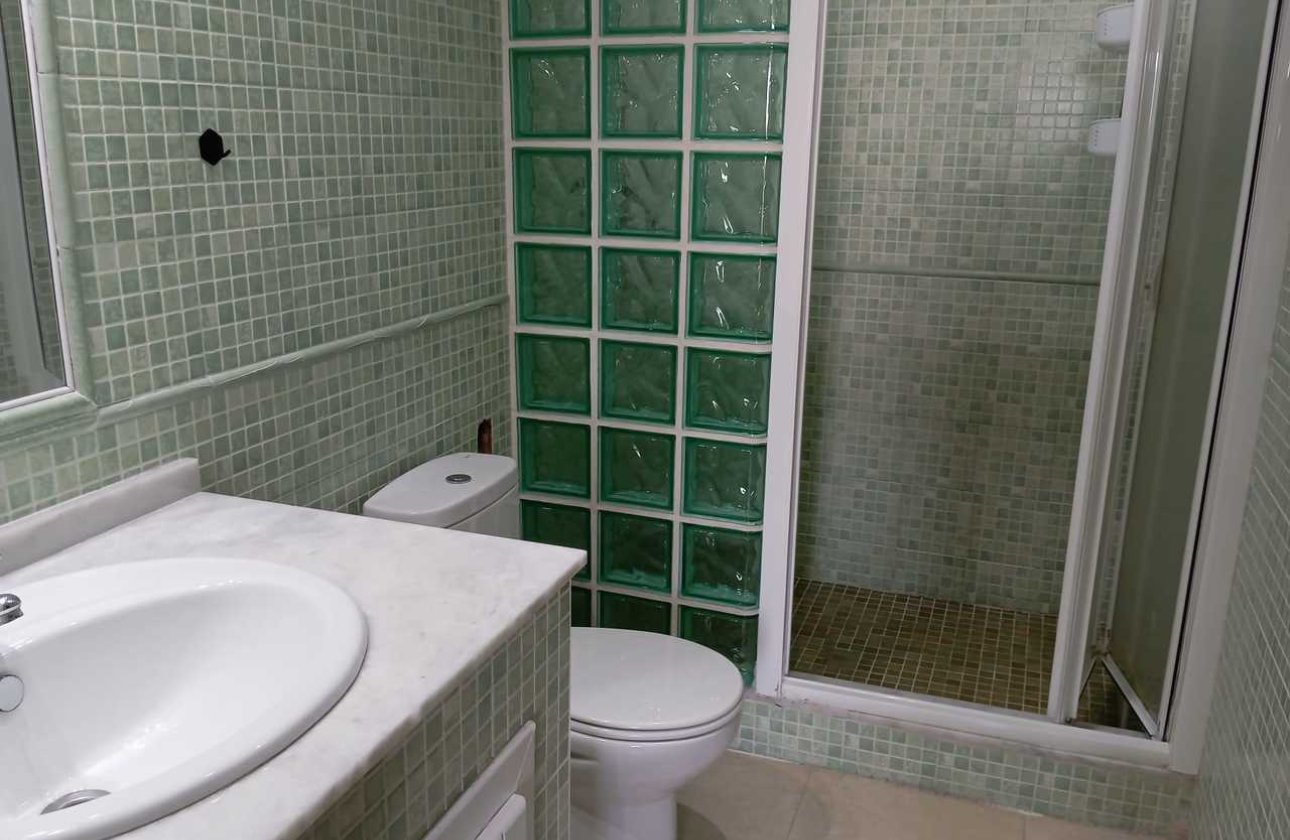 Revente - Appartement -
Villamartin - Costa Blanca