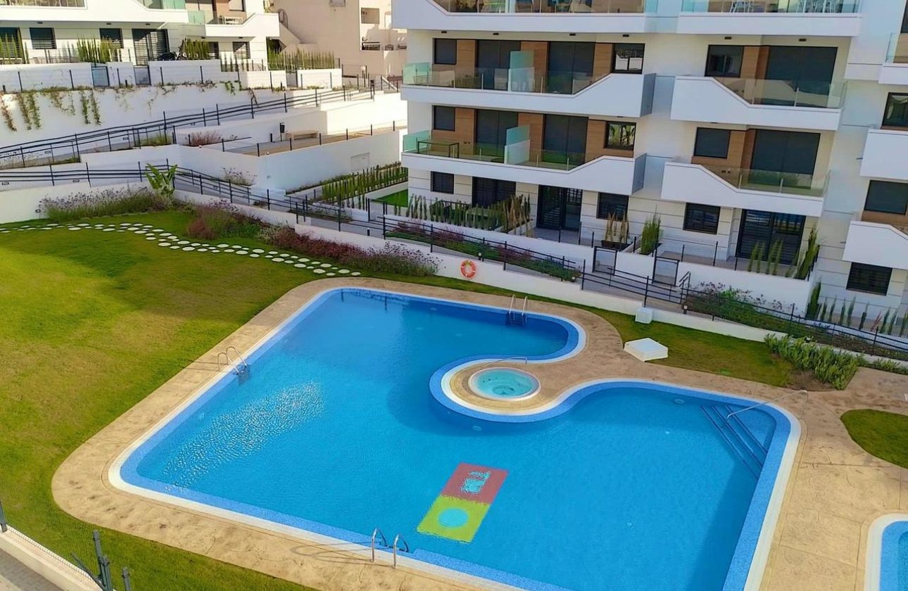 Revente - Appartement -
Villamartin - Costa Blanca