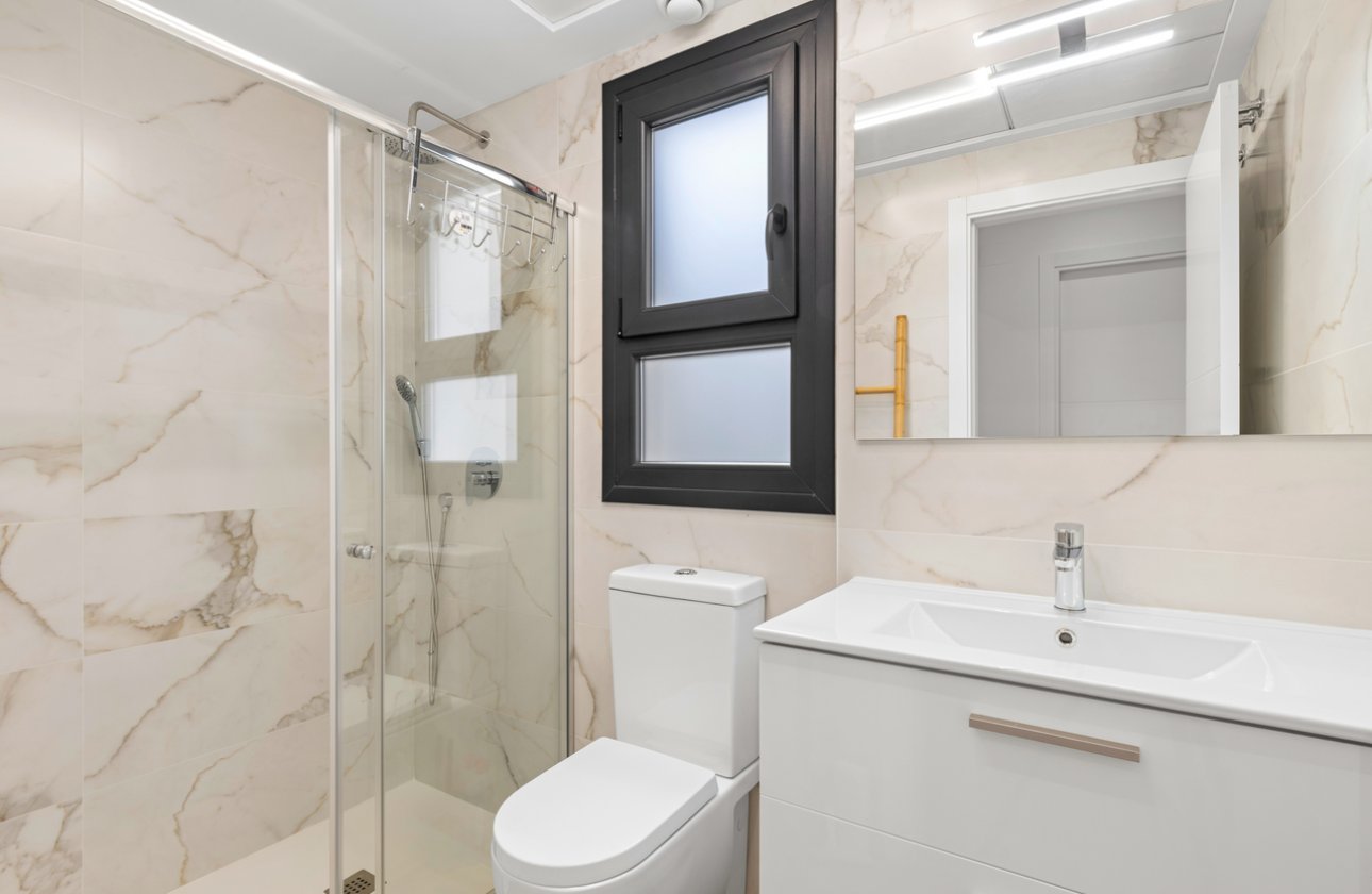 Revente - Appartement -
Villamartin - Costa Blanca