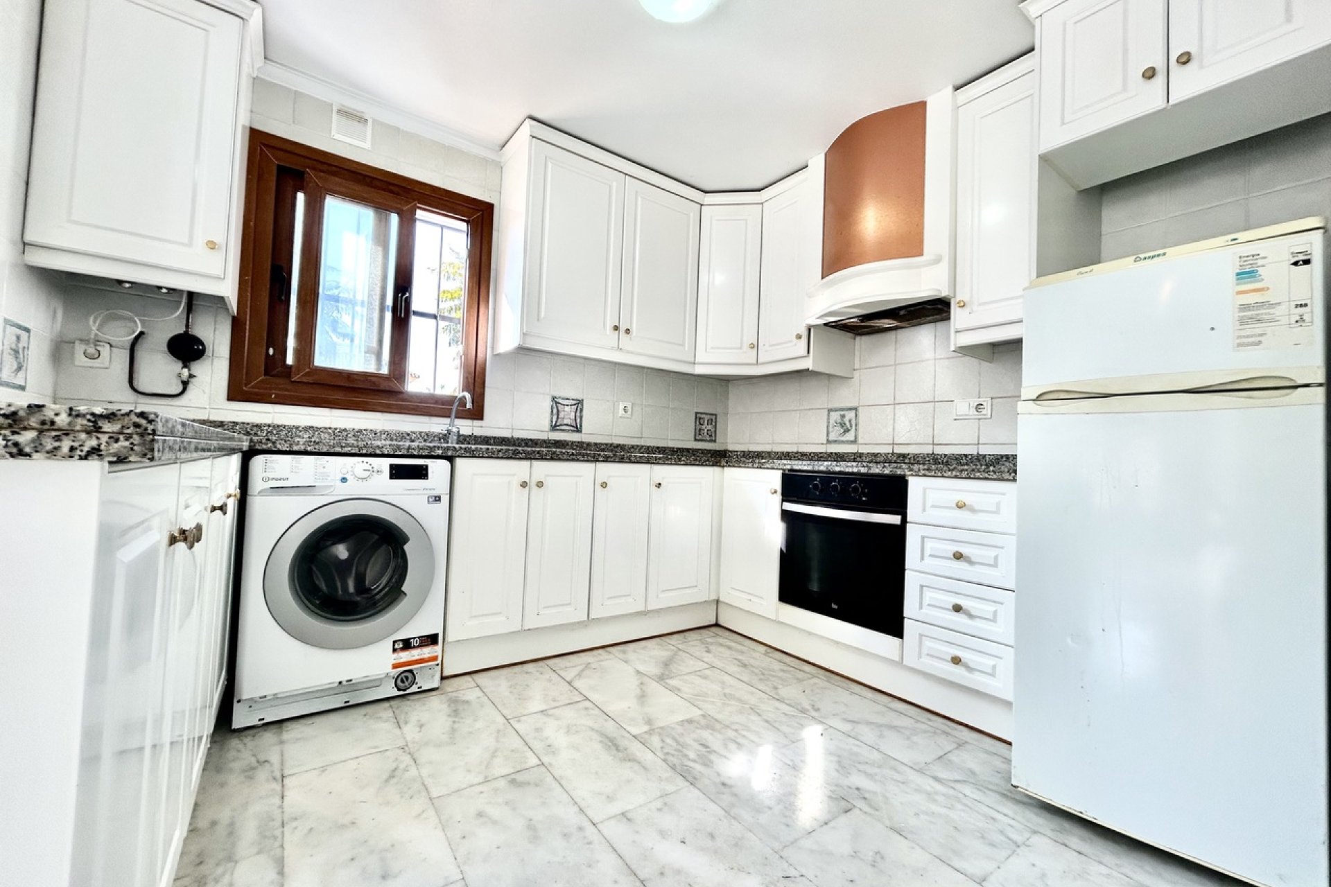 Revente - Appartement -
Villamartin - Costa Blanca