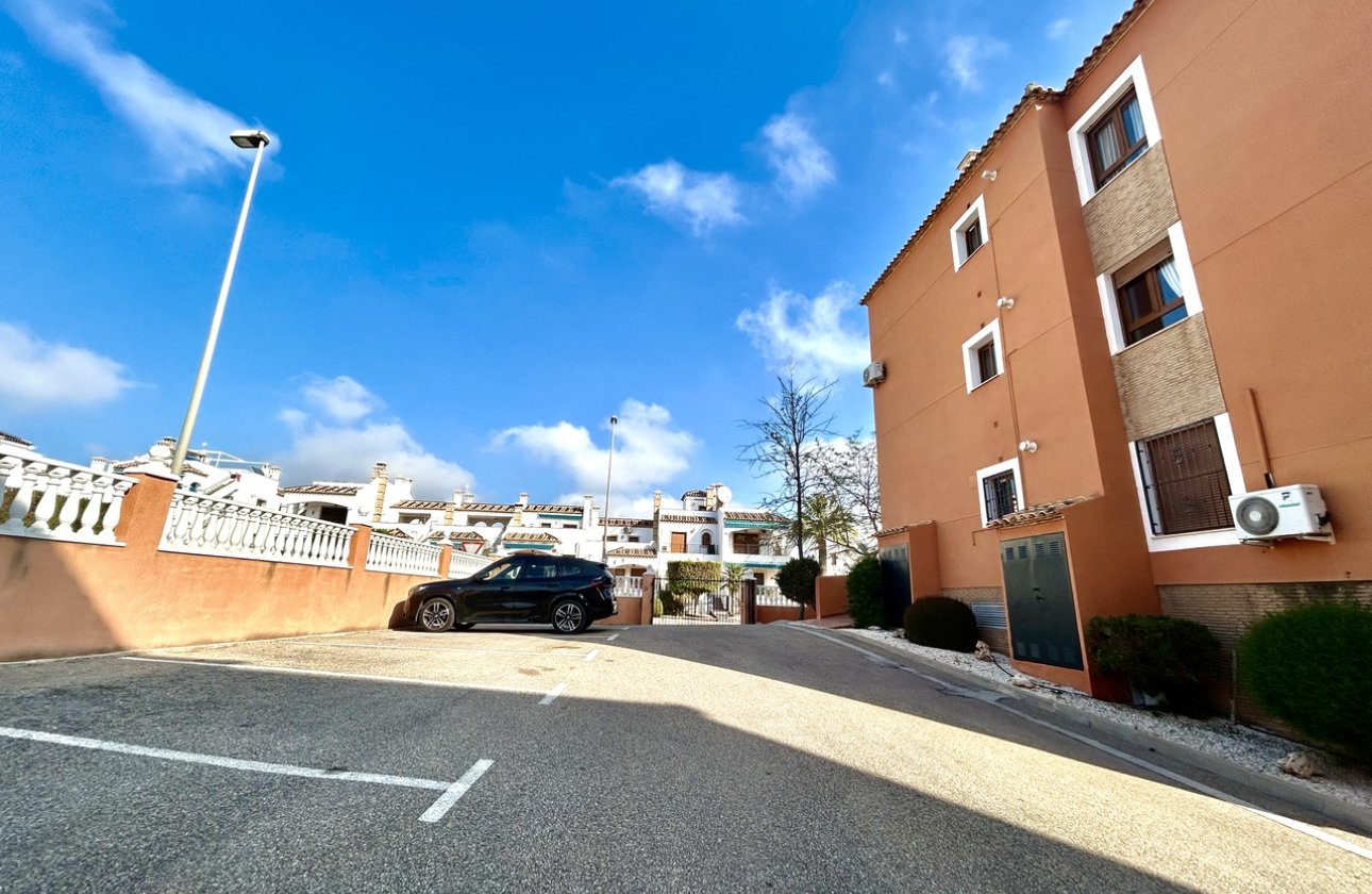 Revente - Appartement -
Villamartin - Costa Blanca