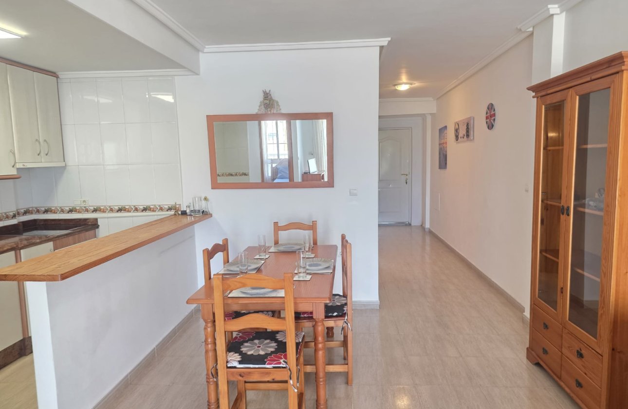 Revente - Appartement -
Villamartin - Costa Blanca
